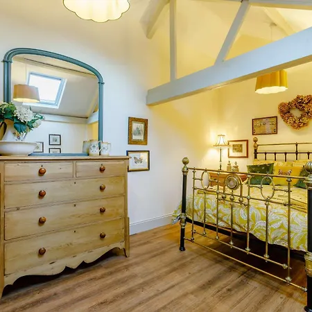 Holiday home 1 Bed In Pershore 87365 Birlingham